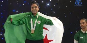 في اختصاص “السيف”.. المبارزة الجزائرية زهراء بوخليفة تحصل على الذهبية