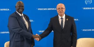 بن عبد الرحمان يجري محادثات مع نائب رئيس مجلس السيادة الانتقالي لجمهورية السودان