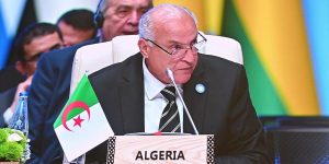 وساطة الرئيس تبون بين روسيا وأوكرانيا جدية لإنهاء الأزمة