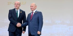 قمة روسيا -افريقيا: بن عبد الرحمان يشارك في حفل استقبال رؤساء الدول والحكومات