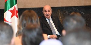 الرئيس تبون يؤكد في لقاء بالجالية الوطنية ببكين.. نتائج زيارة الدولة للصين إيجابية جدا وكل ما قمنا به كان لصالح الشعب