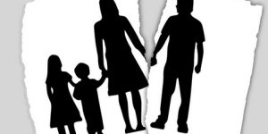 هروب من المسؤولية وتخلي عن الأبوة.. آباء بمثابة الحاضر الغائب داخل الأسرة