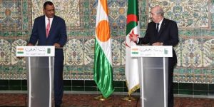 مستشار بازوم يشيد بالمبادرة الجزائرية