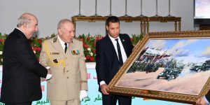 الفريق أول شنقريحة يكرّم الرئيس تبون بمناسبة اليوم الوطني للجيش