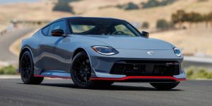 رفعت التحدي بـ 420 حصان.. نيسان تعلن عن  Zنيسمو 2024