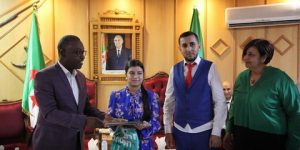 رئيس المجلس الأعلى للشباب يشارك في حفل تكريم الأوائل في شهادتي البيام والباك