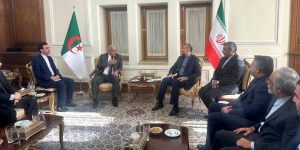 بوغالي يستقبل من قبل وزير الخارجية الإيراني 