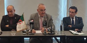 رئيس الجمهورية يولي اهتماما خاصا لتعزيز مكانة الجزائريين المتواجدين بالخارج