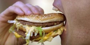 سنريهم آياتنا في الآفاق.. شر وعاء