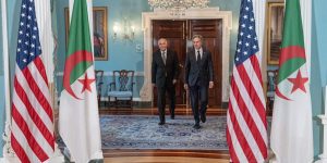 عطاف يتحادث مع نظيره الأمريكي حول ملفات النيجر.. فلسطين والصحراء الغربية