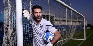 أحد أعظم حراس المرمى في التاريخ يعلن اعتزاله.. بوفون يقول وداعاً لكرة القدم