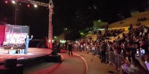 الروح تعود إلى مسرح الهواء الطلق بمعسكر