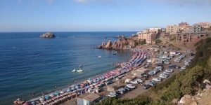 هروبا من الحرّ وبحثا عن الانتعاش.. الولايات الساحلية قبلة العائلات البسكرية