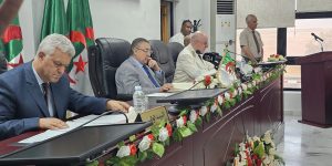 وزير الداخلية يشرف على تنصيب الوالي الجديد لولاية تيميمون