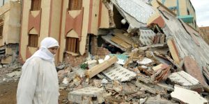 جثث تحت الأنقاض وعائلات في العراء.. لماذا يرفض المغرب المساعدات الدولية؟