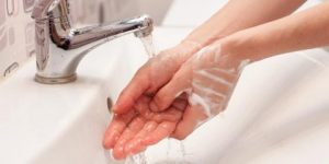 جديد الطب.. الذين لا يغسلون أيديهم عرضة لتراكم الميكروبات