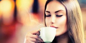 إلى عشاق القهوة.. 3 فناجين يومياً تجنبكم هذه الأمراض!