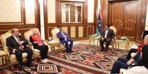 مرّاد ينقل تعازي الرئيس تبون في ضحايا الفيضانات التي اجتاحت ليبيا