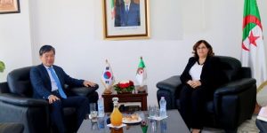 كوريا الجنوبية تعرب عن استعدادها للاستثمار بالجزائر
