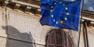 قبرص تطالب الاتحاد الأوروبي بإنهاء وضع سوريا “كدولة غير آمنة”