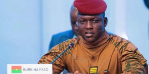 رئيس بوركينا فاسو الانتقالي: الأمن هو الأولوية وليس الانتخابات