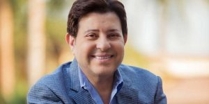 بعد طرحه أول أغنية من خلاله.. هاني شاكر ينتقد الذكاء الاصطناعي