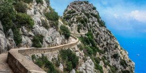 “يما قورايا”.. مستقبلة الزوار على مد العصور