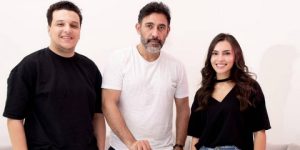 بعد 11 عاماً.. عمرو مصطفى يفي بوعده لكارمن سليمان