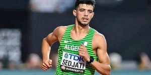الجزائري سجاتي يفوز بسباق800 متر