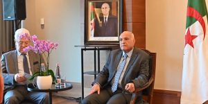 عطاف يذكّر بالأهمية الخاصة التي يوليها رئيس الجمهورية للجالية الجزائرية المقيمة بالمهجر