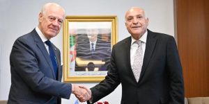 عطاف يستقبل ستافان دي ميستورا