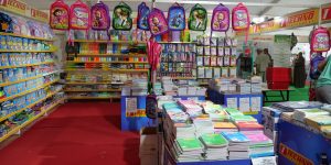 المجلس الاقتصادي يتعهد بتوفير الأدوات المدرسية بأسعار معقولة