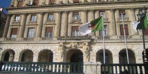 بنك الجزائر: انطلاق الاجتماع الدوري الـ29 للجنة العربية لنظم الدفع والتسوية بالجزائر