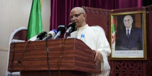 بن قرينة: مبادرة تعزيز التلاحم لتحقيق مصلحة الجزائر