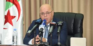 إعداد دراسة دقيقة حول تدريس التاريخ الوطني