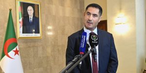 لعقاب يؤكد جاهزية المراسيم التطبيقية الخاصة بقانوني الصحافة المكتوبة والإلكترونية والنشاط السمعي البصري