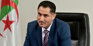 وزير الاتصال يأمر بإيقاف بث هذه البرامج إلى غاية صدور دفتر الشروط