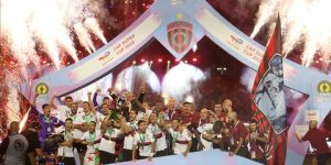 فاز بالسوبر الإفريقي على حساب الأهلي.. اتحاد العاصمة يدخل الفرحة إلى قلوب الجزائريين