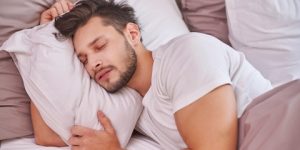 يعتبرونه علامة حيوية على صحة جيدة.. النوم الكافي ليس ترفا بل ضرورة