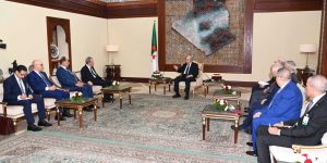 رئيس الجمهورية يستقبل رئيس الحكومة التونسية الشقيقة