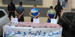 شرطة وهران تطيح بشبكة إجرامية مختصة في المتاجرة بالمخدرات
