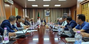 بداري: “أحسن حل لاستفادة الأساتذة الجامعيين من السكن هو القروض”