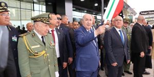 الرئيس تبون يشرف على وضع حيز الخدمة لخط السكك الحديدية الرابط بين بوغزول-الجلفة-الأغواط