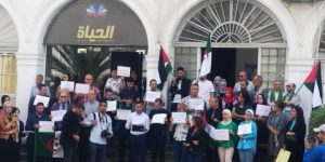 وقفة تضامنية بالعاصمة مع شهداء غزة و الصحفيين الفلسطينيين