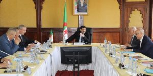 دربال يستقبل أعضاء من البرلمان عن ولايتي البويرة والمدية