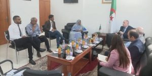 وفد صحراوي يستقبل بمقر المرصد الوطني للمجتمع المدني الجزائري