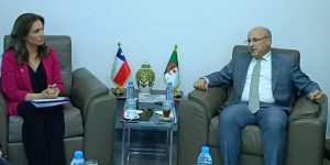 وزير التجارة يبحث مع الشيلي سبل التعاون الاقتصادي المشترك