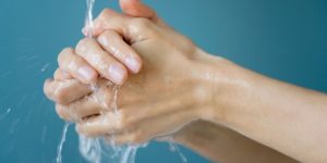 سؤال وجواب.. ما هي آداب الدخول إلى الخلاء في الإسلام ؟