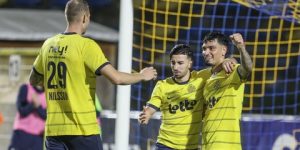 عمورة يضيف الهدف السادس إلى رصيده 