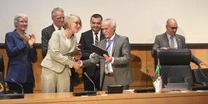 الجزائر تعتزم إطلاق مشروع ضخم بمليار دولار للتخزين الطبيعي للكربون